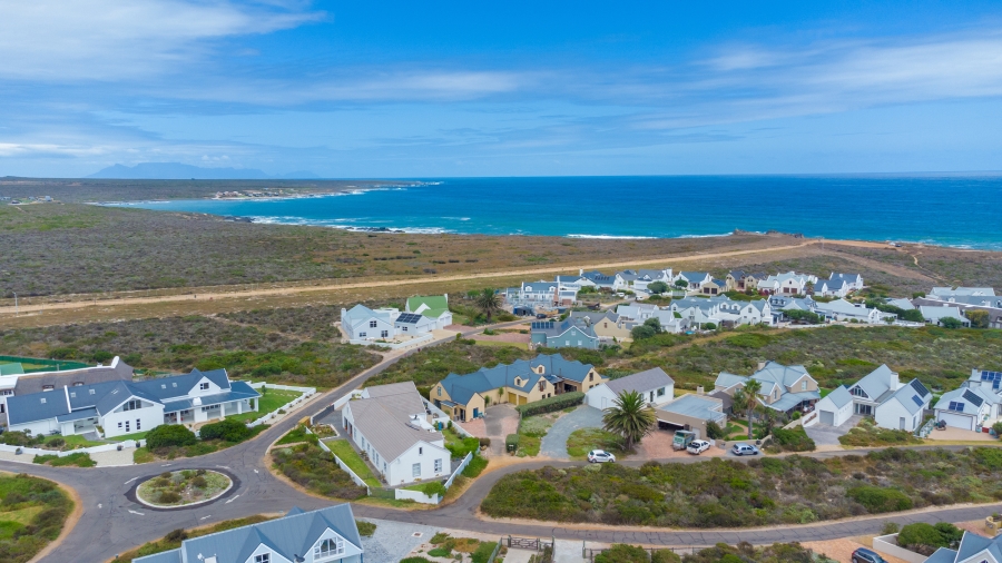 7 Bedroom Property for Sale in Grotto Bay Western Cape